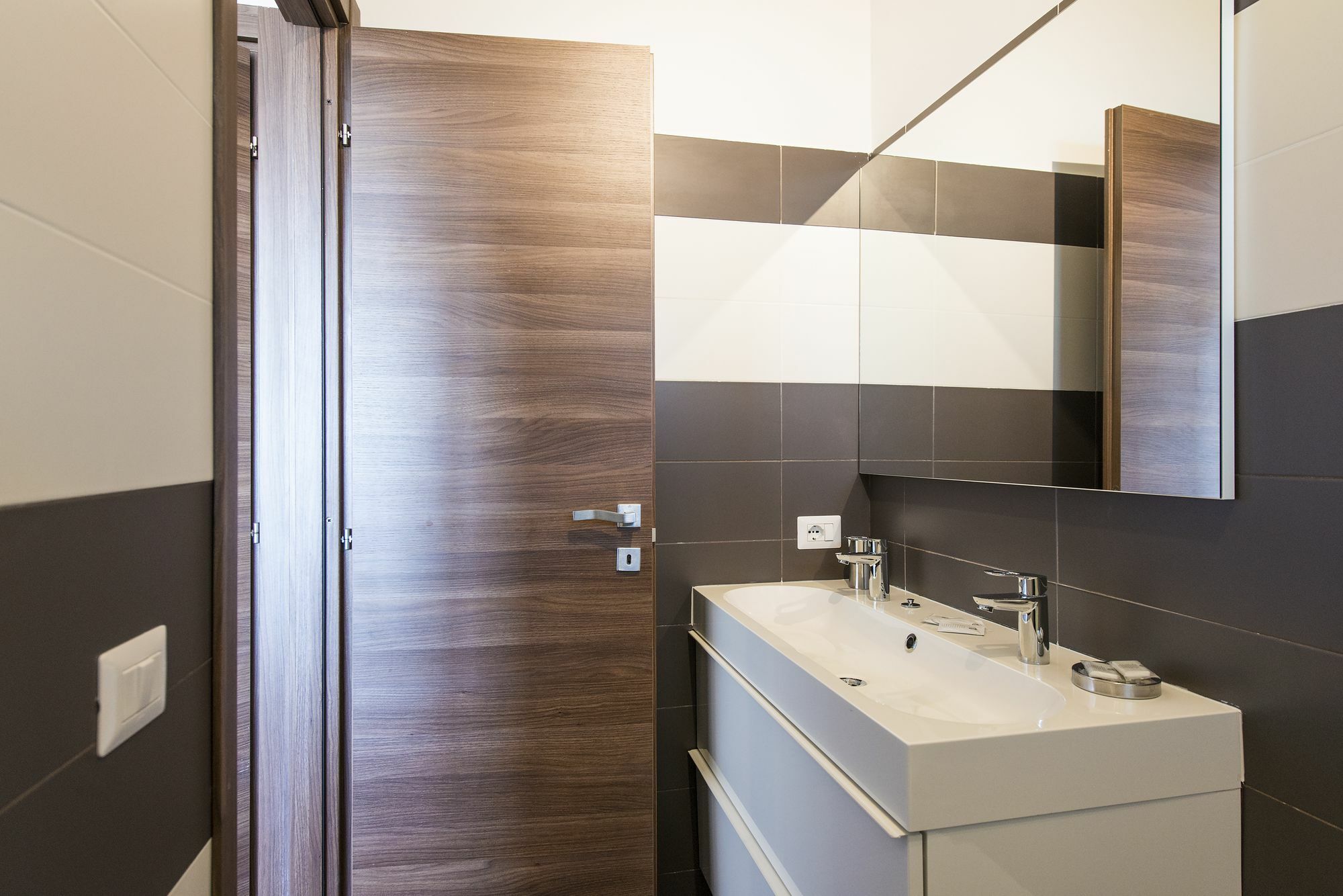 Отель Stardust Boutique House Рим Экстерьер фото